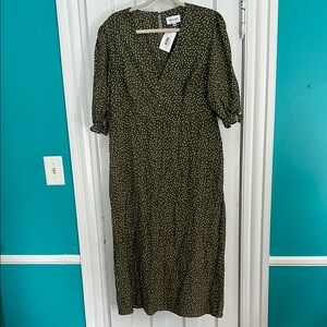 Park & Fifth Green Puff Sleeve Midi Dress